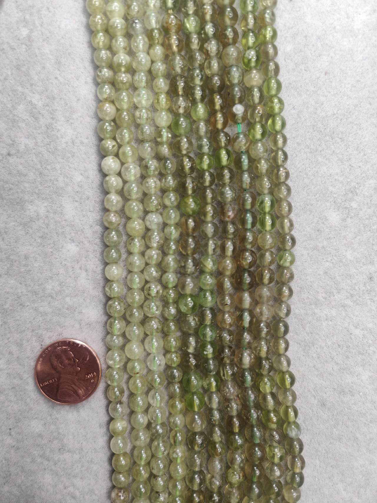 green garnet 5mm round beads 16"strand