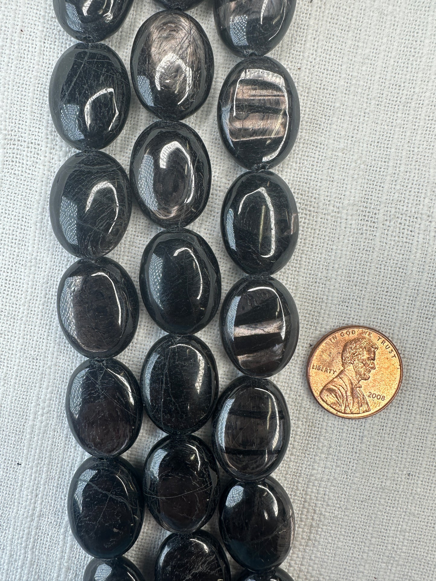 black aura hypersthene 15mmx20mm oval shape AAA grade 15.5"strand