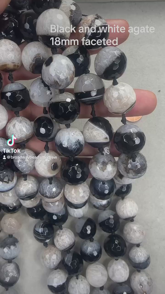 black and white agate faceted round 18mm 16"strand